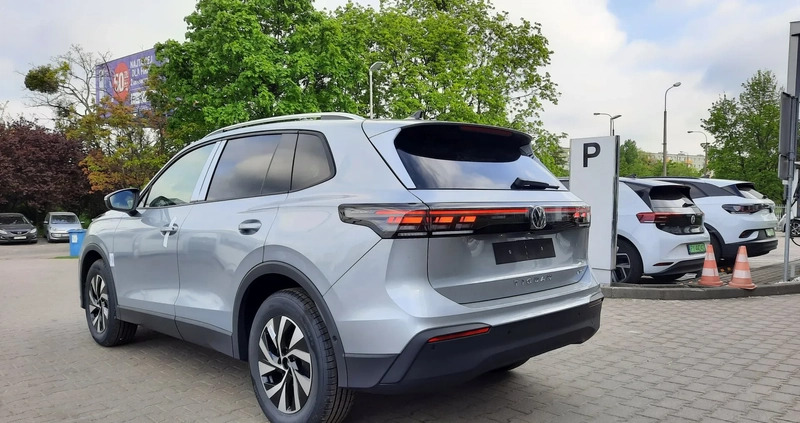 Volkswagen Tiguan cena 165500 przebieg: 10, rok produkcji 2024 z Góra Kalwaria małe 497